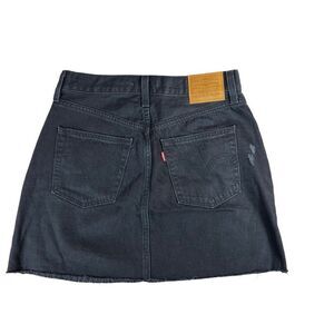 Levi’s Ribcage Black Denim Lightly Distressed Denim Skirt